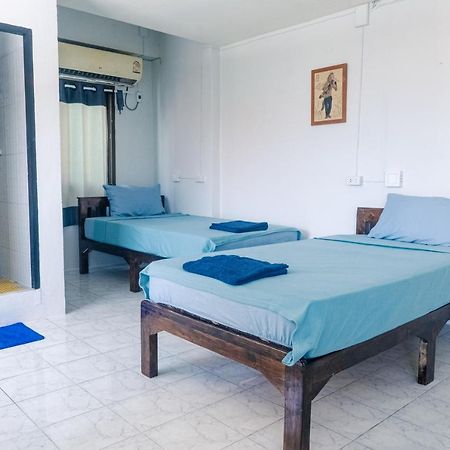 Satop Travelers Guesthouse Chiang Mai Luaran gambar