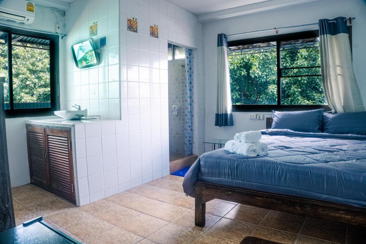 Satop Travelers Guesthouse Chiang Mai Luaran gambar