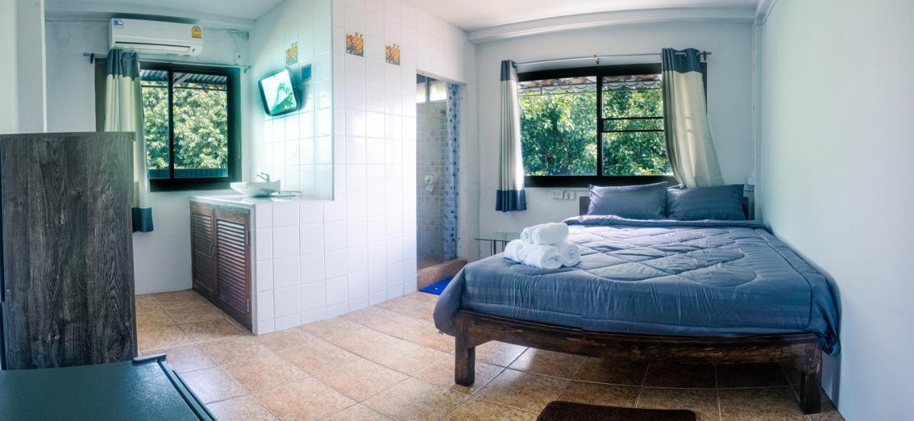 Satop Travelers Guesthouse Chiang Mai Luaran gambar