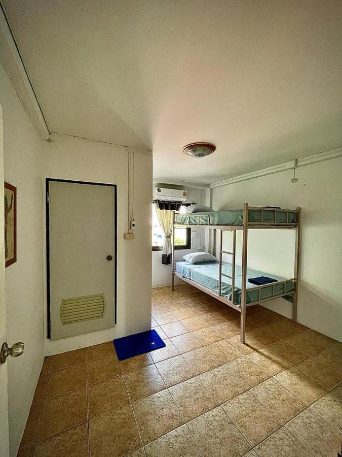 Satop Travelers Guesthouse Chiang Mai Luaran gambar