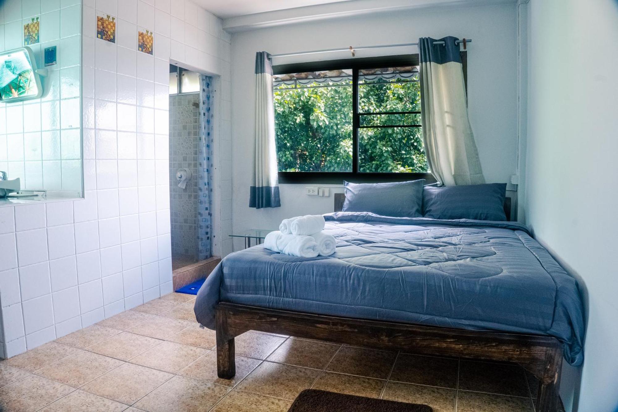 Satop Travelers Guesthouse Chiang Mai Luaran gambar