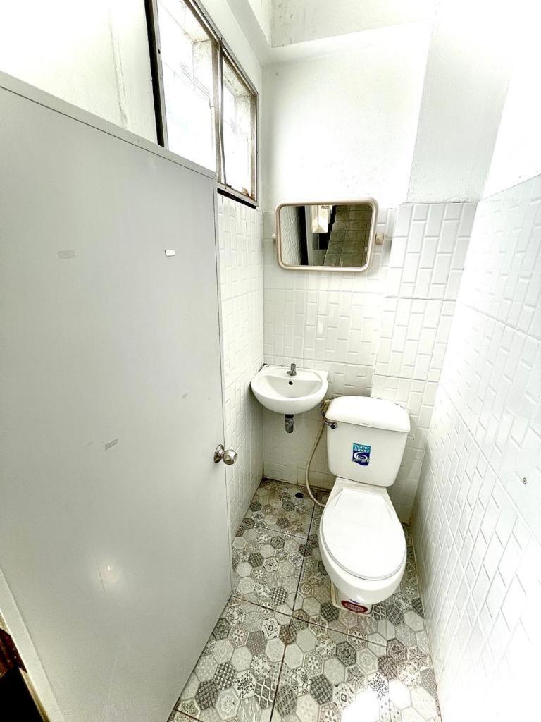 Satop Travelers Guesthouse Chiang Mai Luaran gambar