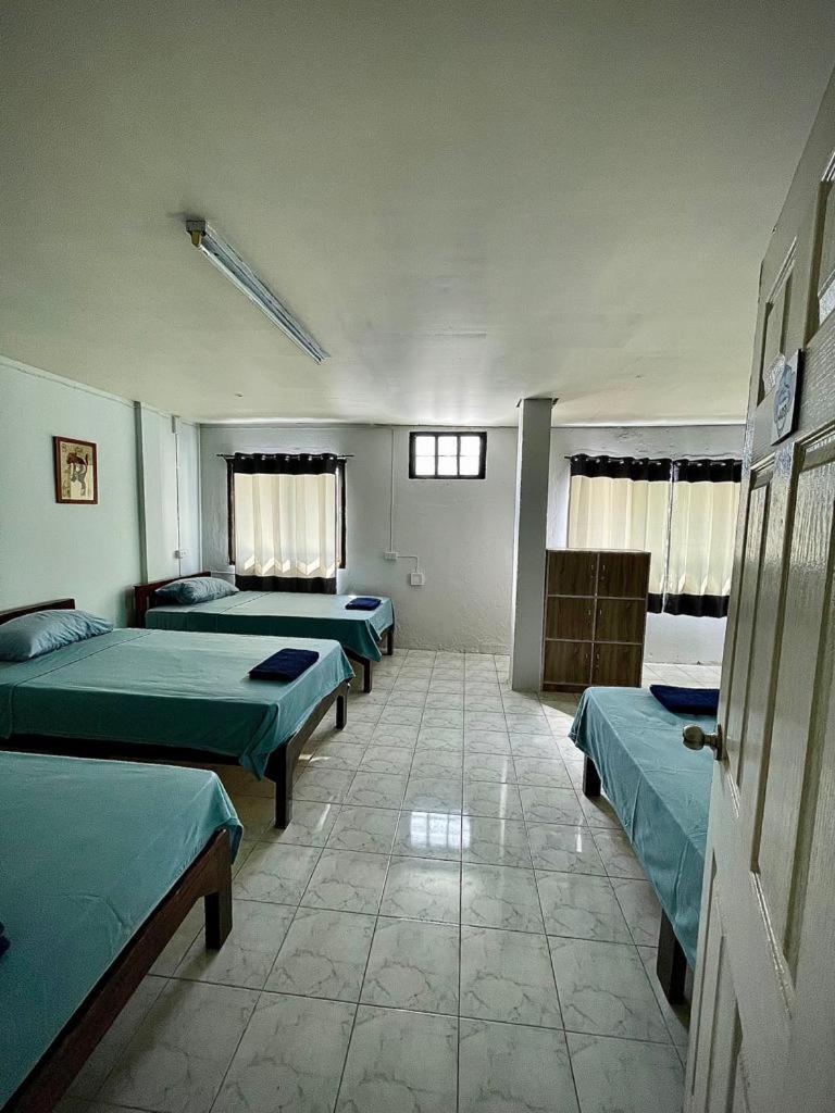Satop Travelers Guesthouse Chiang Mai Luaran gambar