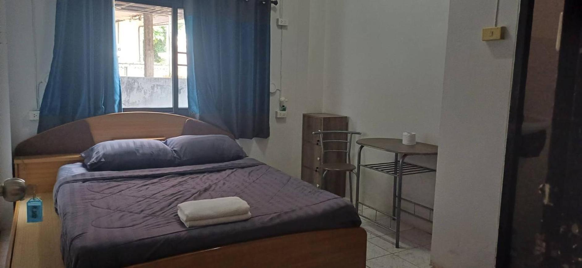 Satop Travelers Guesthouse Chiang Mai Luaran gambar