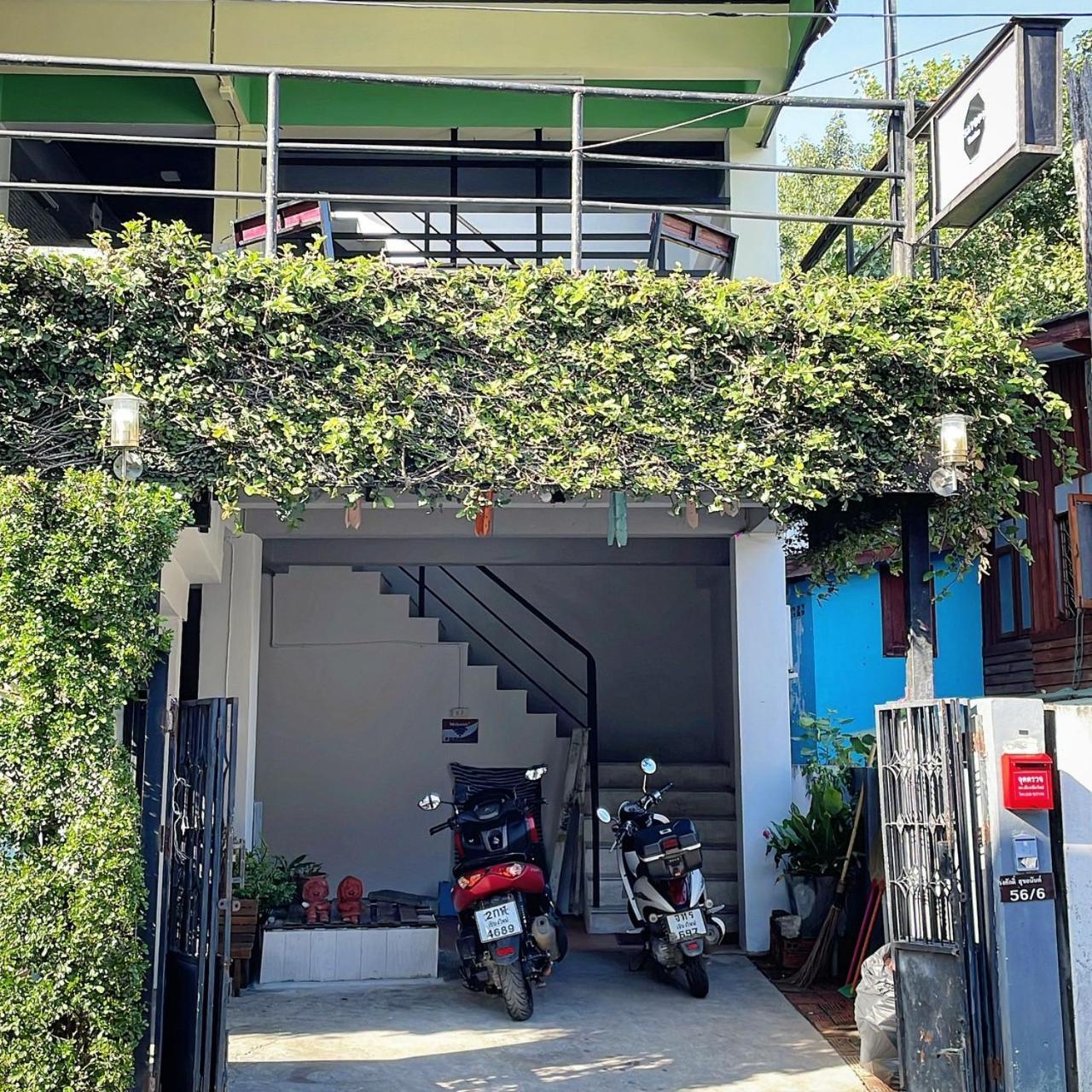 Satop Travelers Guesthouse Chiang Mai Luaran gambar