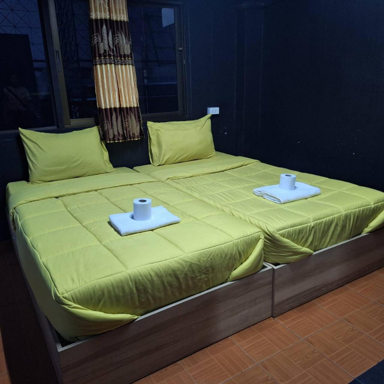 Satop Travelers Guesthouse Chiang Mai Luaran gambar