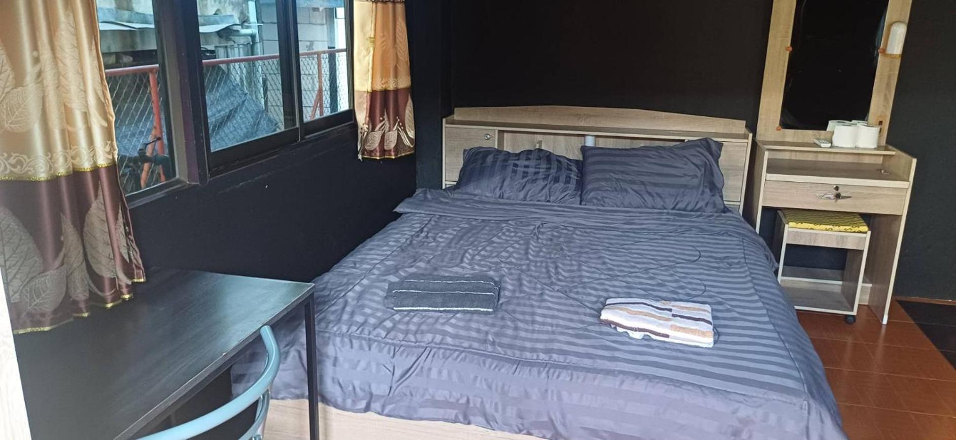 Satop Travelers Guesthouse Chiang Mai Luaran gambar